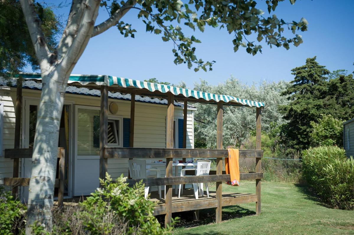 Camping Les Avignon - La Laune Villeneuve-lès-Avignon Екстериор снимка