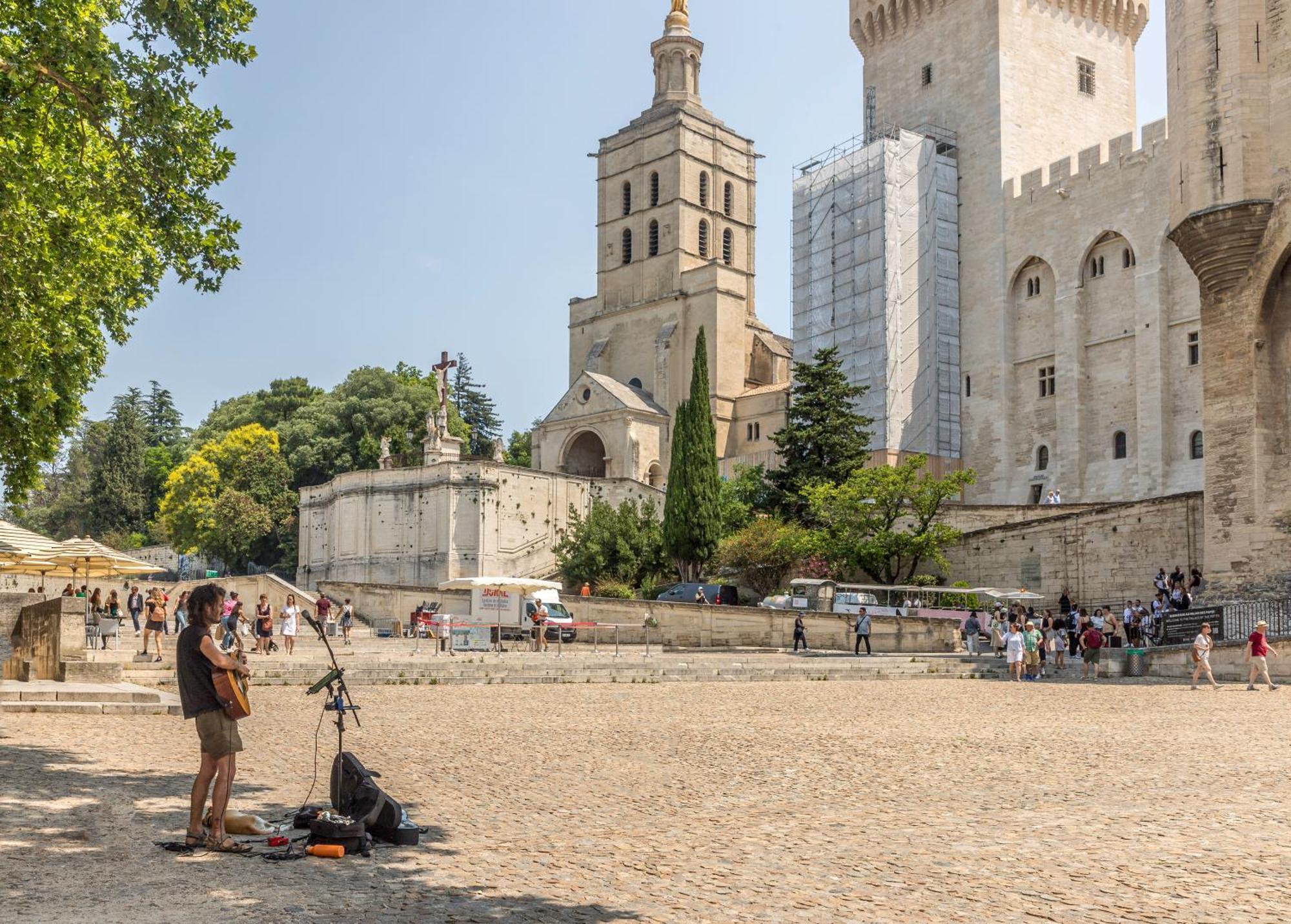 Camping Les Avignon - La Laune Villeneuve-lès-Avignon Екстериор снимка